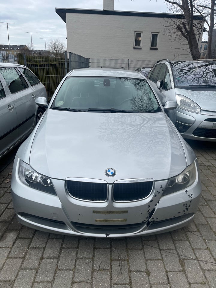BMW 320i 2,0 Steptr. 4d