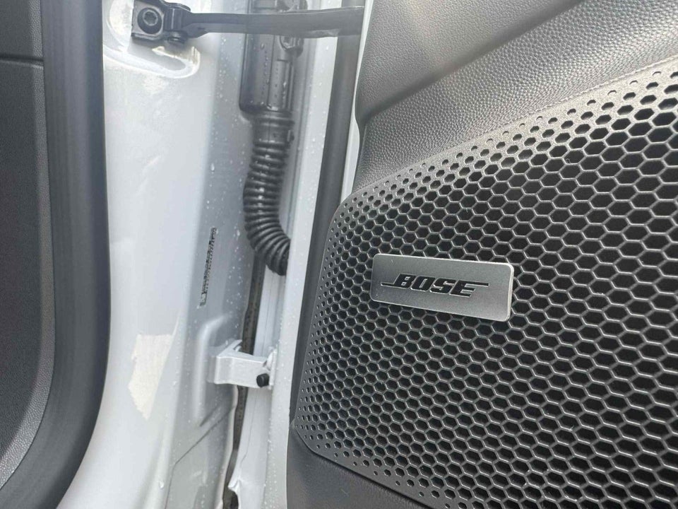 Porsche Macan 4 5d