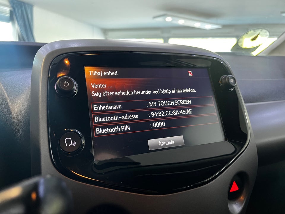 Toyota Aygo 1,0 VVT-i x-press x-shift 5d