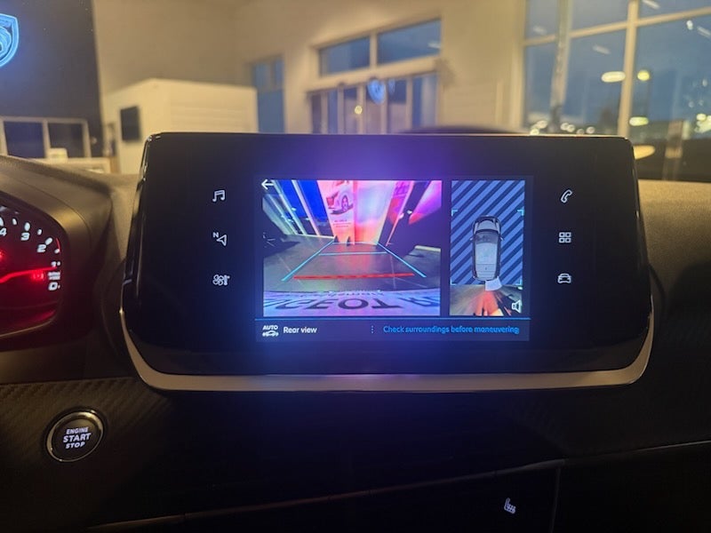 Peugeot 208 1,2 PureTech 100 Allure EAT8 5d