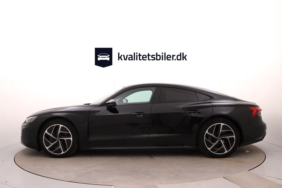 Audi e-tron GT quattro 4d