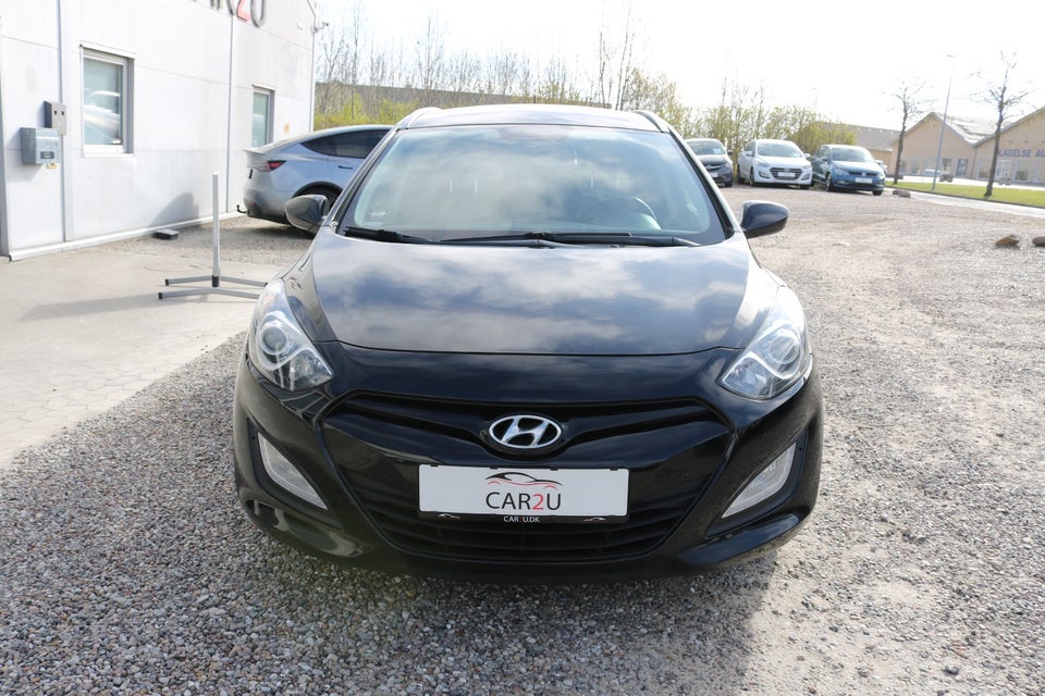 Hyundai i30 1,6 GDi XTR CW Eco 5d