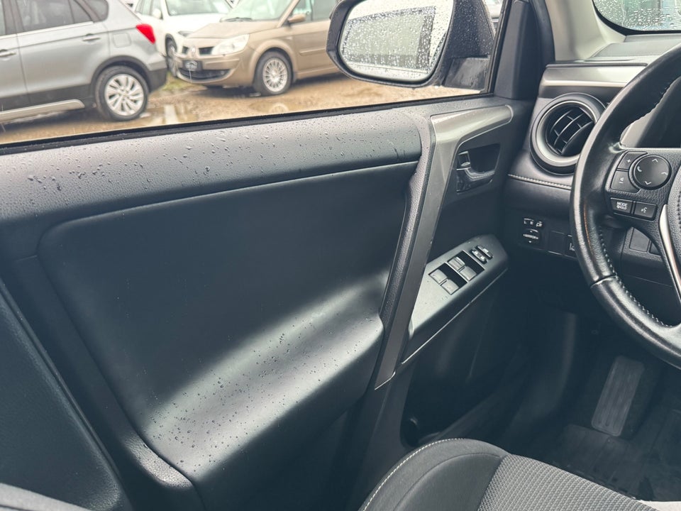 Toyota RAV4 2,5 Hybrid H3 MDS 5d