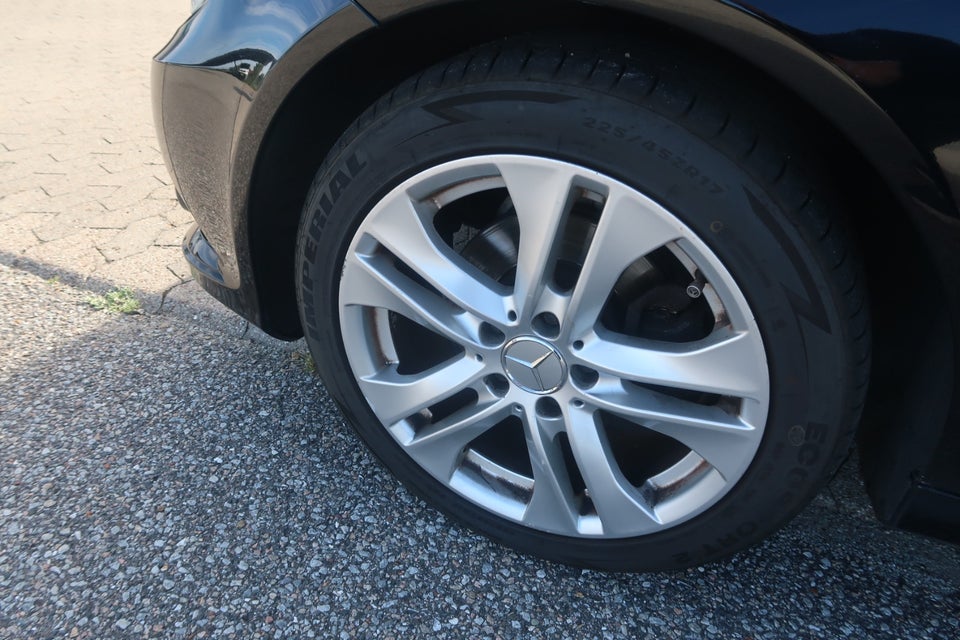 Mercedes C200 2,2 CDi Avantgarde stc. BE 5d