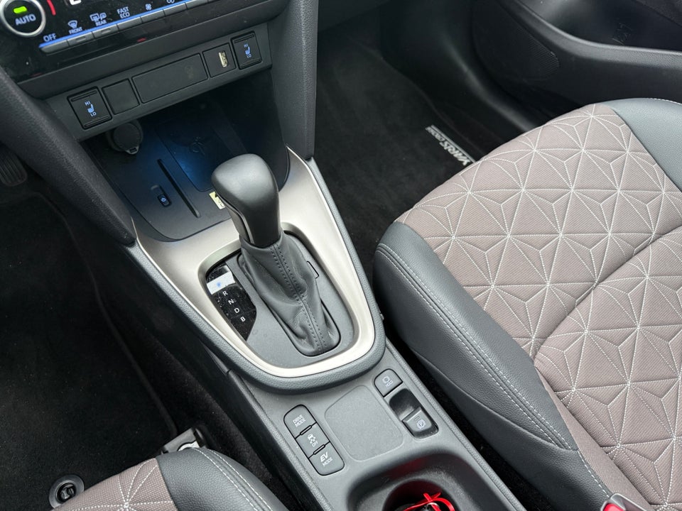 Toyota Yaris Cross 1,5 Hybrid Elegant e-CVT 5d