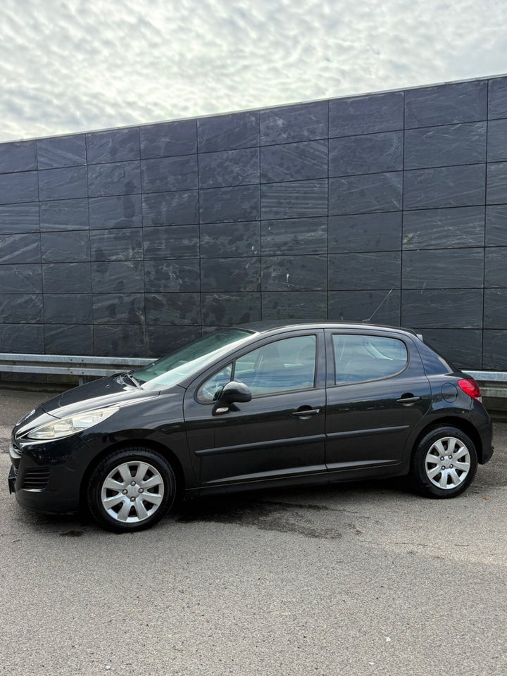 Peugeot 207 1,6 HDi 90 5d