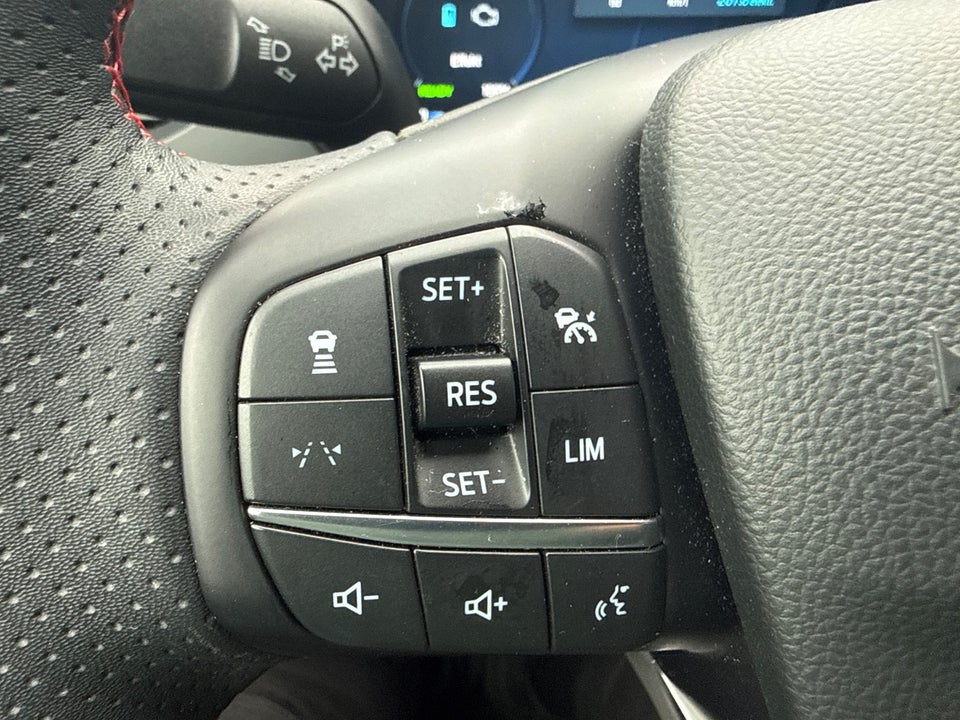 Ford Kuga 2,5 PHEV ST-Line X CVT 5d