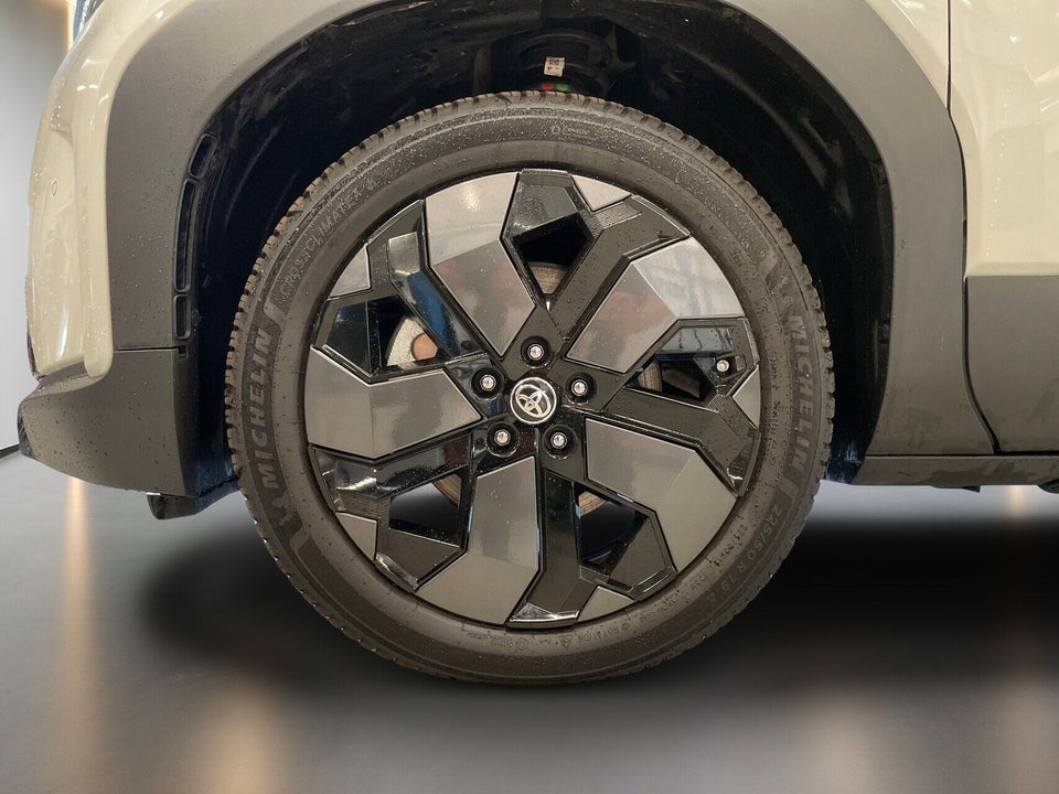 Toyota Urban Cruiser 61 Executive AWD 5d