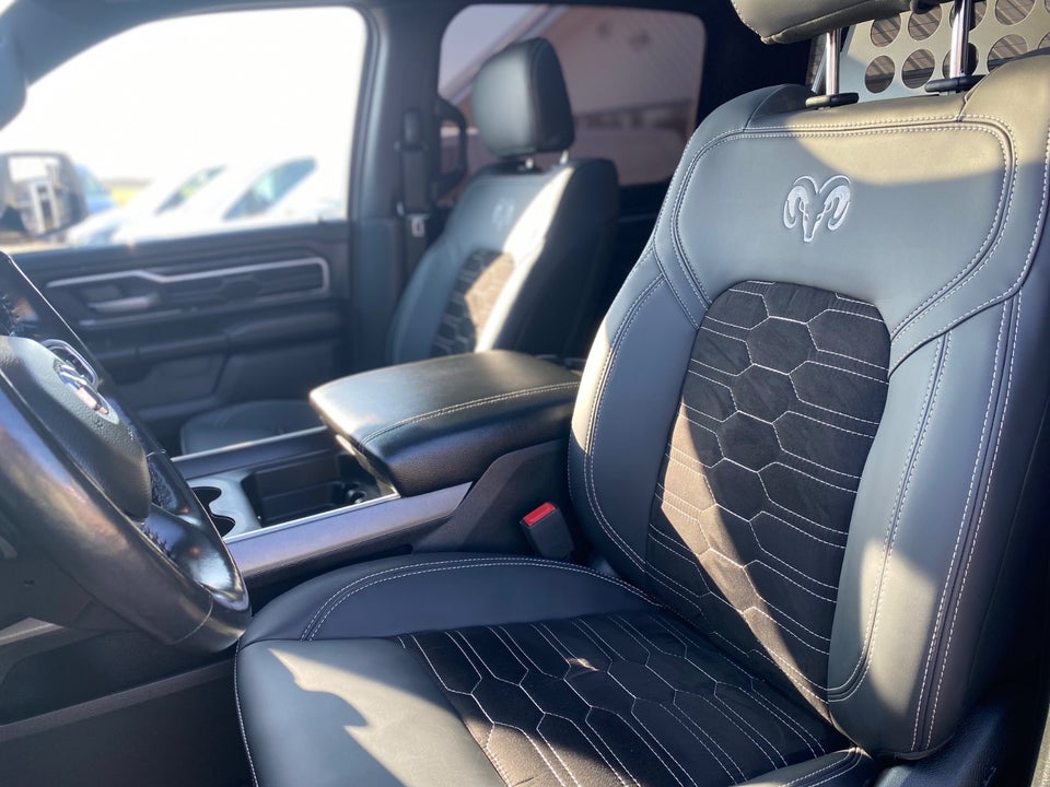 Dodge RAM 1500 5,7 V8 Hemi Laramie aut. 4d