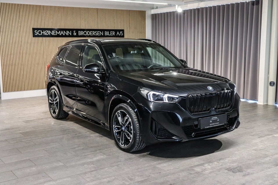 BMW iX1 xDrive30 Fully Charged M-Sport 5d