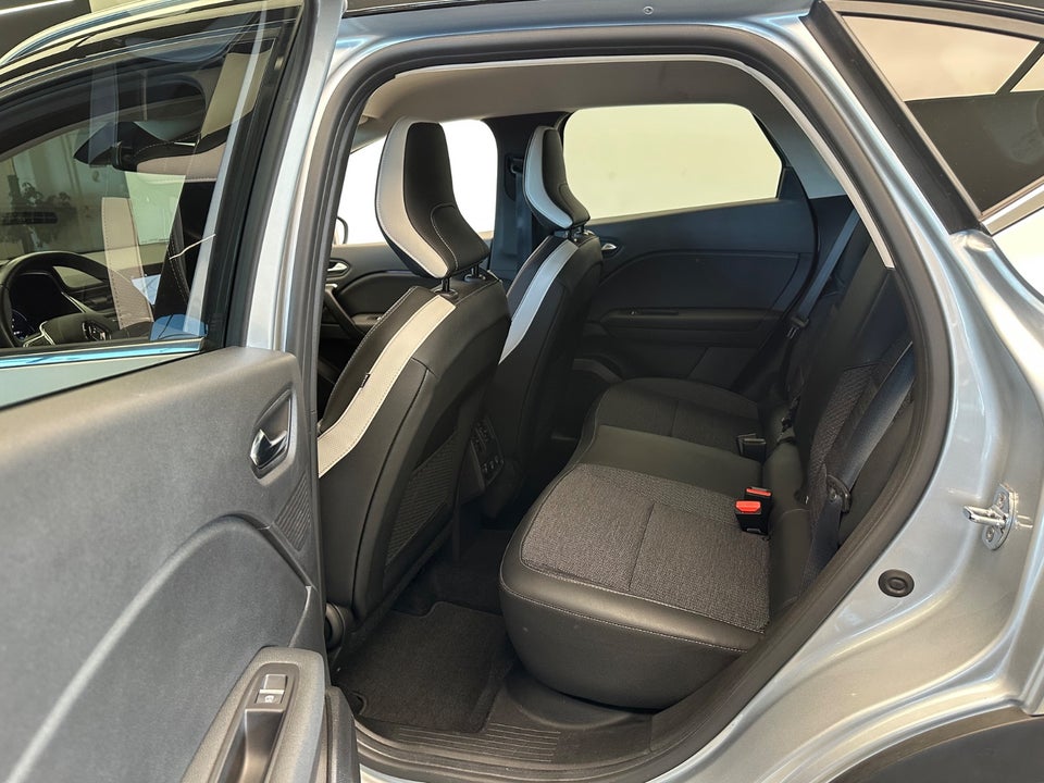 Renault Captur 1,6 E-Tech Intens 5d