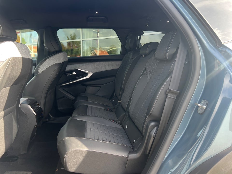 Peugeot e-5008 77 Allure 7prs 5d