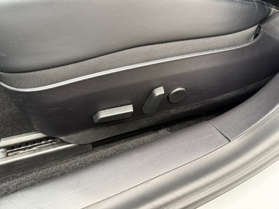 Tesla Model 3 Long Range AWD 4d