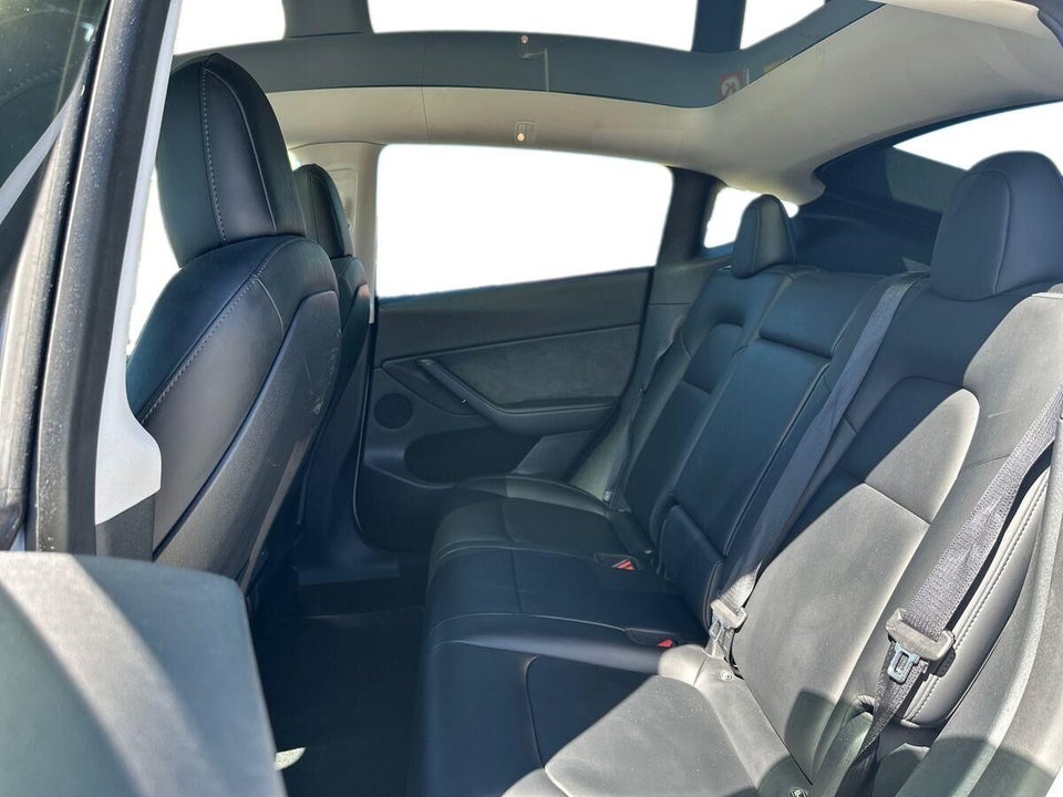 Tesla Model Y Long Range AWD 5d