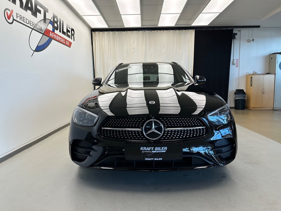 Mercedes E300 de 2,0 AMG Line stc. aut. 5d