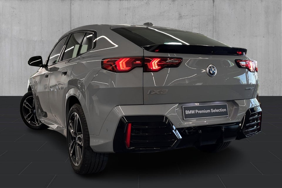 BMW iX2 eDrive20 M-Sport 5d