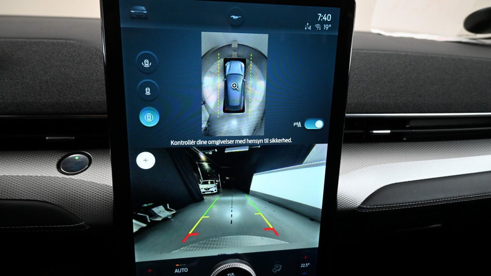 Ford Mustang Mach-E 68 Standard Range 5d