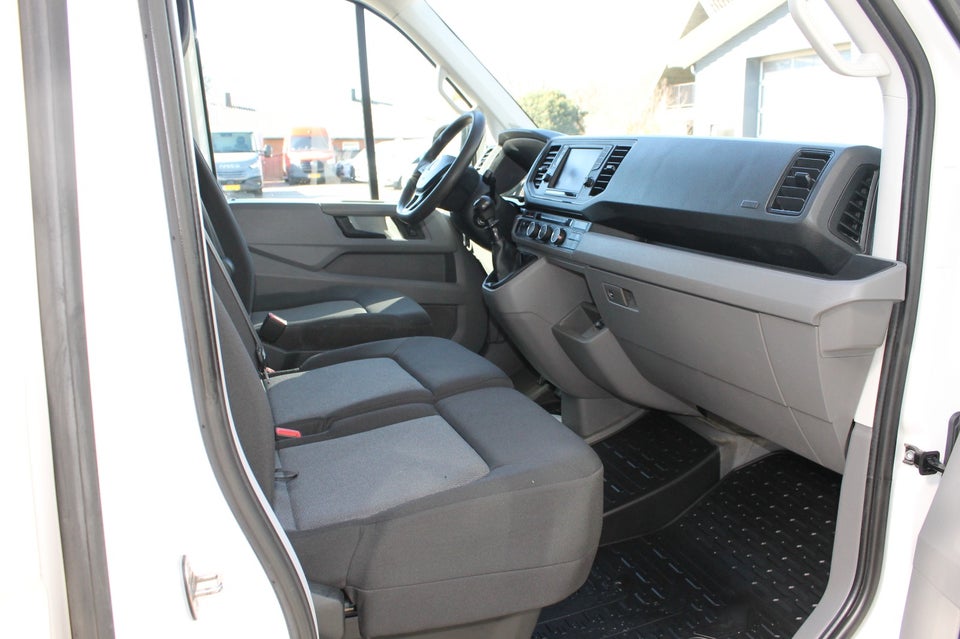 VW Crafter 35 2,0 TDi 177 Kassevogn L3H2