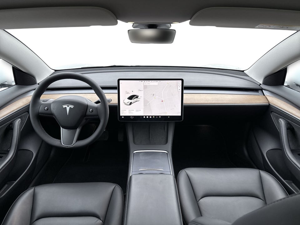 Tesla Model 3 Long Range AWD 4d