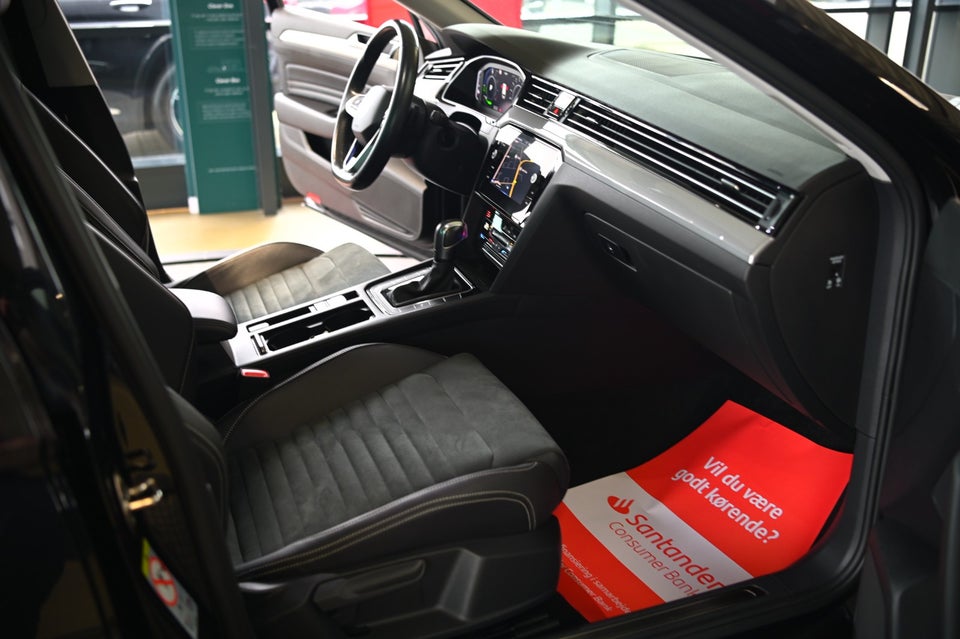 VW Passat 1,4 GTE High Variant DSG 5d