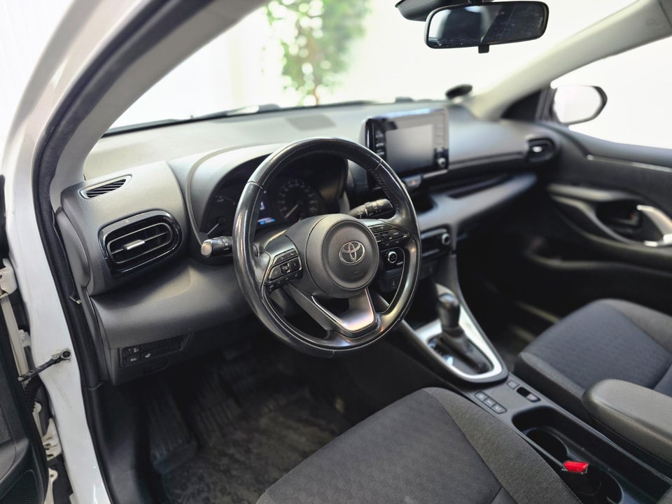 Toyota Yaris 1,5 Hybrid H2 e-CVT 5d