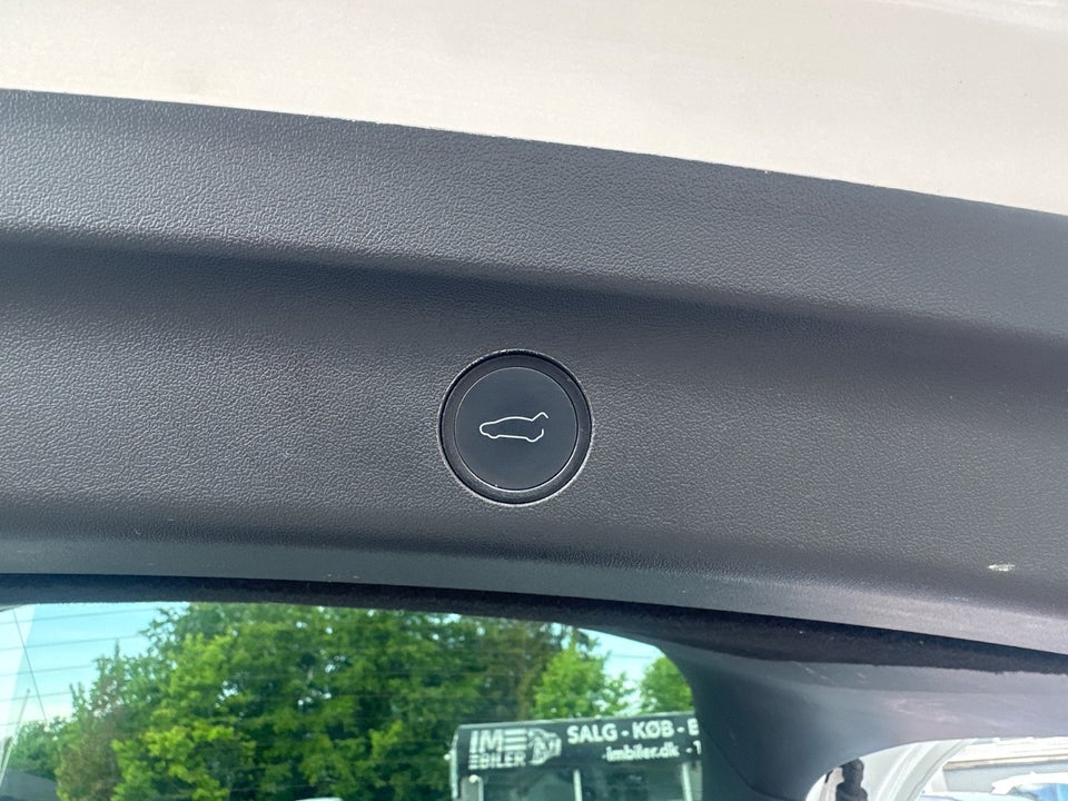 Tesla Model Y Long Range AWD 5d