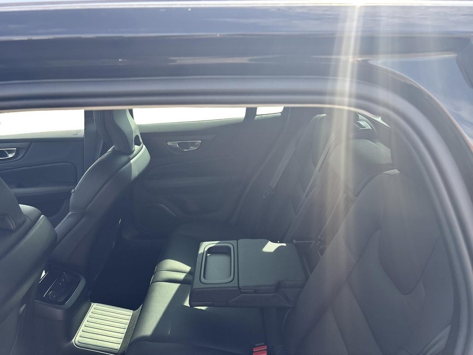 Volvo V60 2,0 T8 ReCharge Inscription aut. AWD 5d