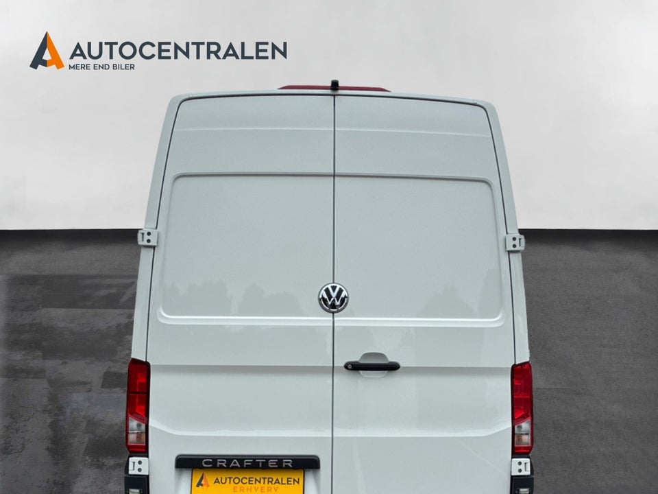 VW Crafter 35 2,0 TDi 177 Kassevogn L3H3 aut.