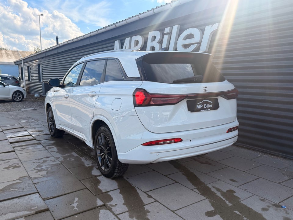 Navor E5 1,5 PHEV Rock 5d