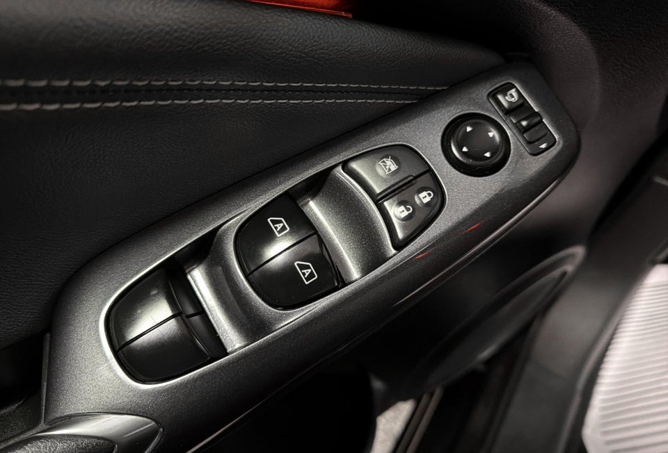 Nissan Juke 1,0 Dig-T 117 N-Connecta DCT 5d