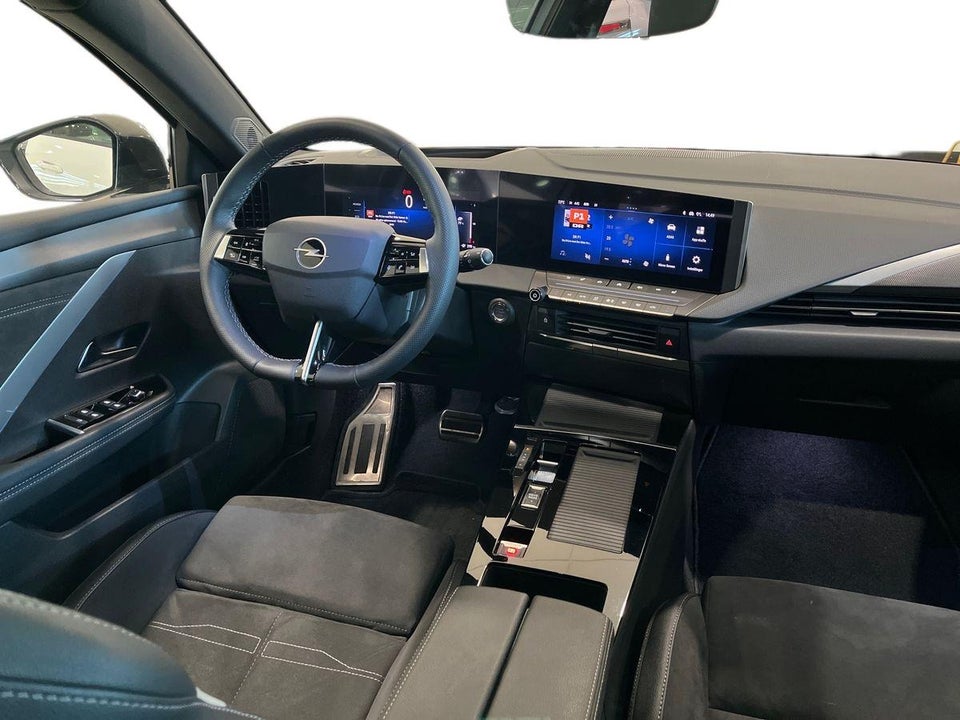 Opel Astra-e 54 Ultimate 5d