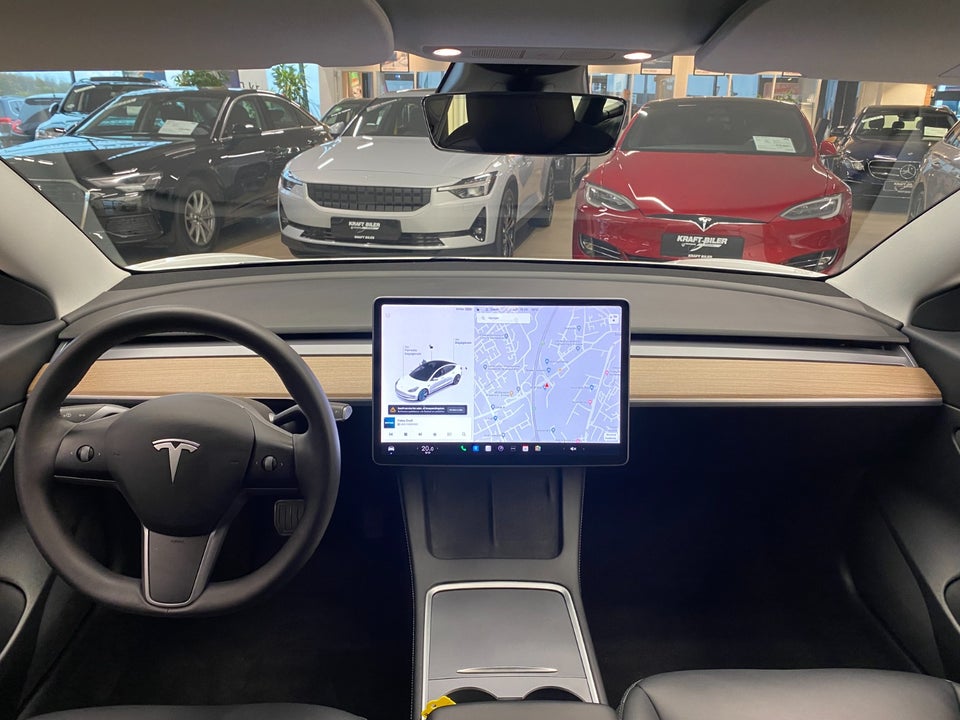 Tesla Model 3 Standard Range+ RWD 4d