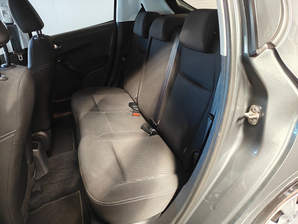 Peugeot 208 1,6 BlueHDi 100 Desire 5d