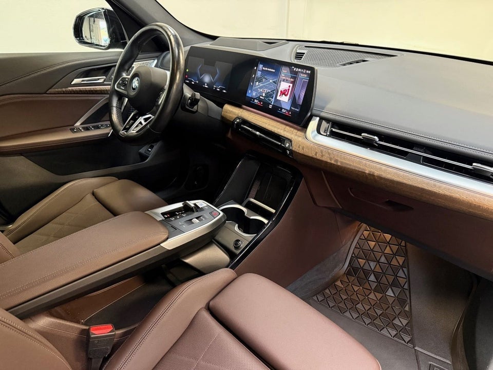 BMW iX1 xDrive30 Fully Charged M-Sport 5d