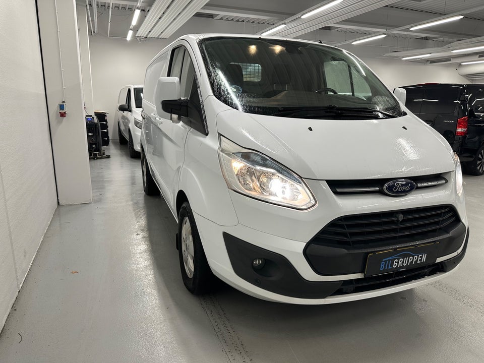 Ford Transit Custom 290S 2,2 TDCi 155 Limited Van 5d