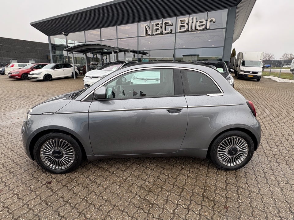 Fiat 500e 42 Icon Cabrio 2d