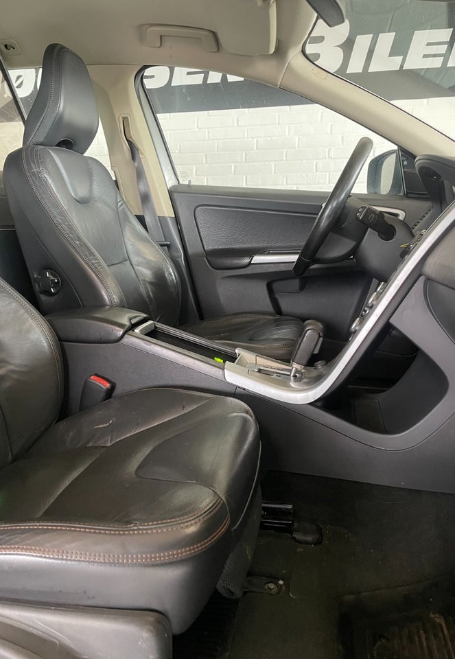 Volvo XC60 2,4 D5 163 Summun aut. AWD Van 5d