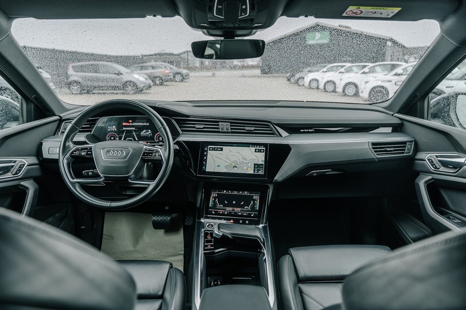 Audi e-tron 55 S-line quattro 5d