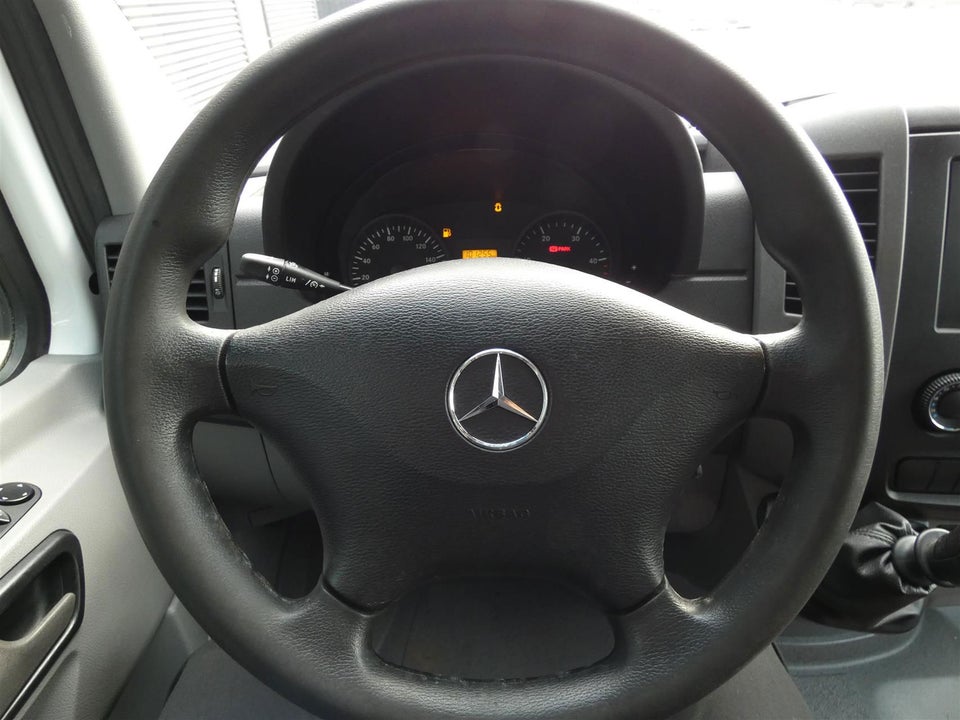 Mercedes Sprinter 316 2,2 CDi Alukasse m/lift 2d