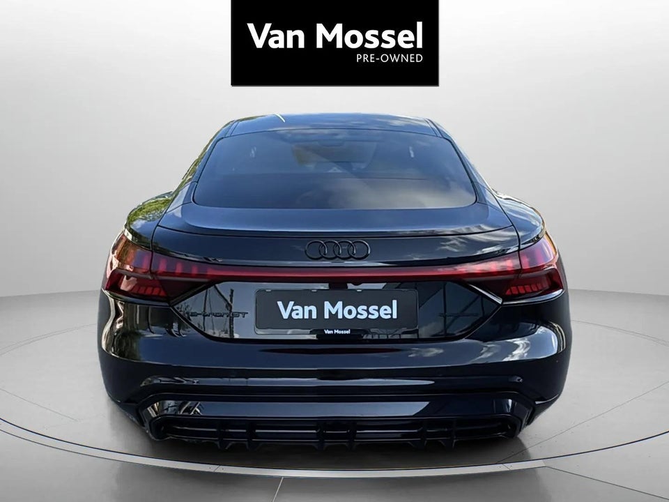 Audi e-tron GT quattro 4d