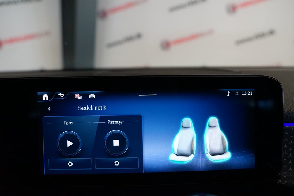 Mercedes EQB300 Progressive 4Matic 5d