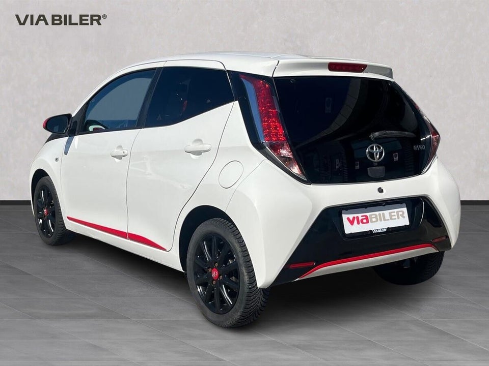 Toyota Aygo 1,0 VVT-i x-pression 5d