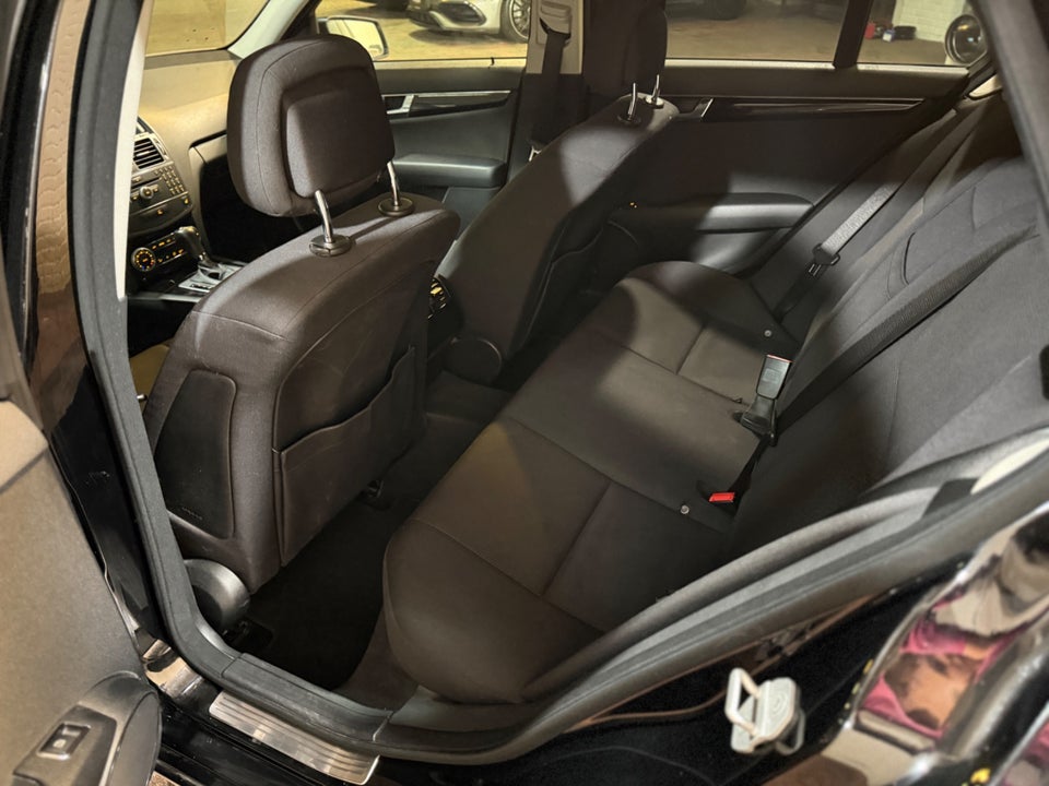 Mercedes C230 2,5 V6 Avantgarde aut. 4d