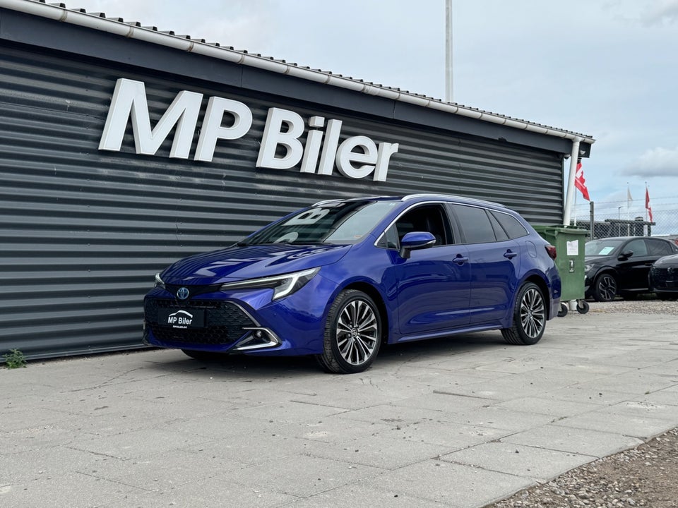 Toyota Corolla 1,8 Hybrid Style Touring Sports e-CVT 5d