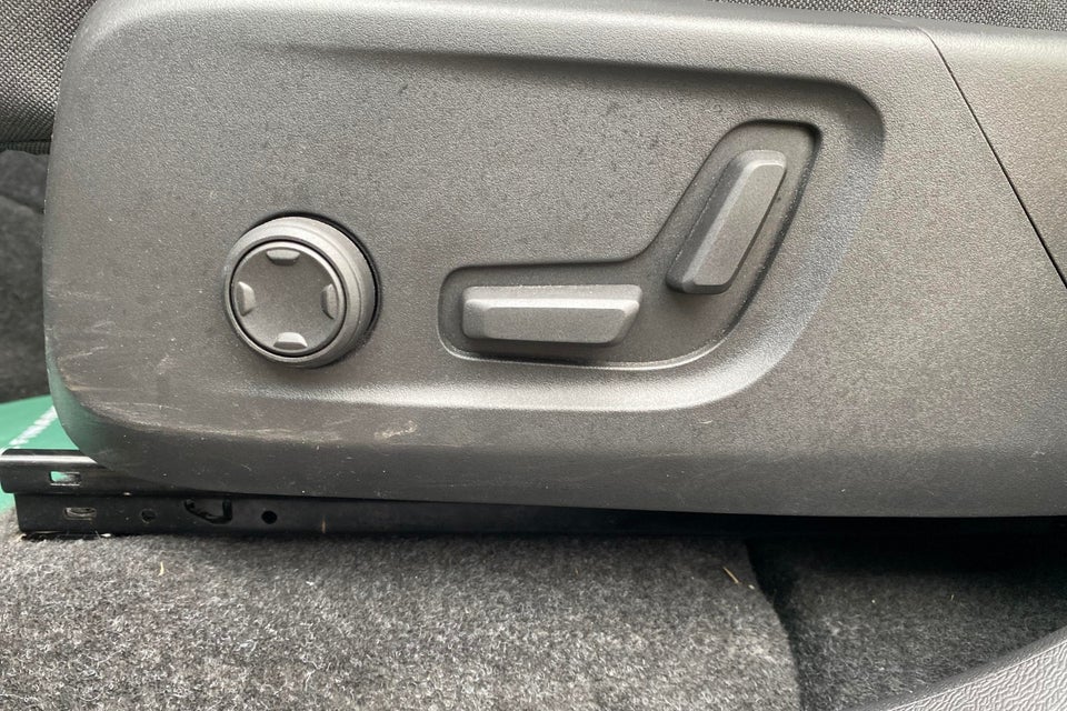 Volvo XC40 P6 ReCharge Ultimate 5d