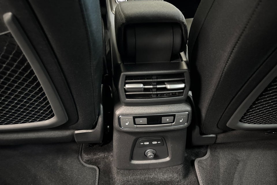 Audi Q4 e-tron performance 5d