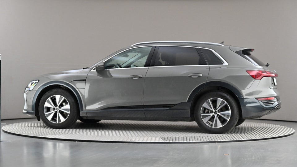 Audi Q8 e-tron 55 Prestige quattro 5d