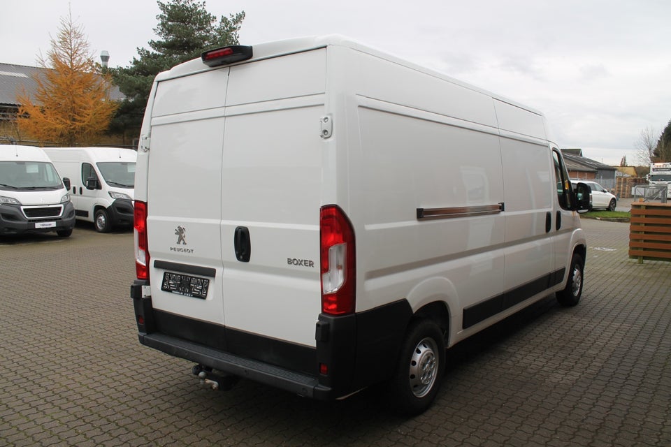 Peugeot Boxer 333 2,2 BlueHDi 140 L3H2 Premium