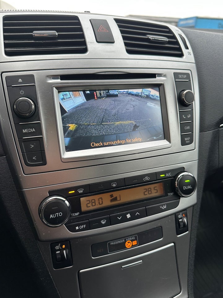 Toyota Avensis 1,8 VVT-i T2 Touch stc. 5d