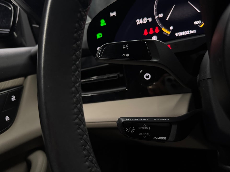 Porsche Taycan Performance+ 4d